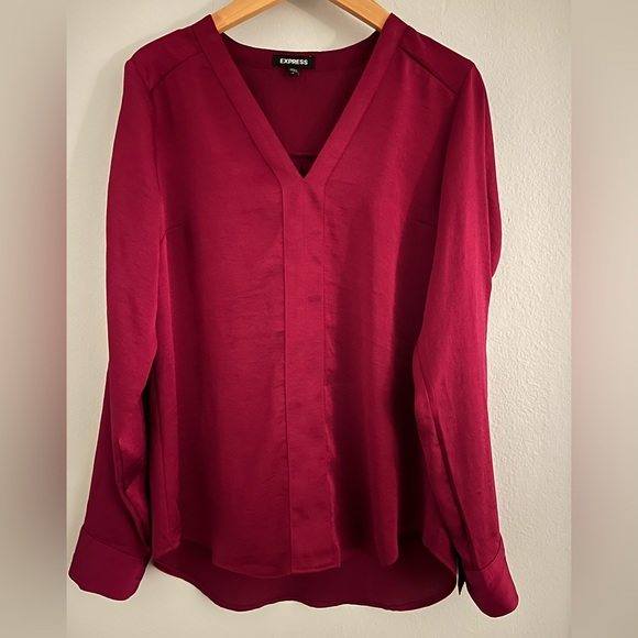 Rich Berry Popover Blouse - Picture 2 of 3